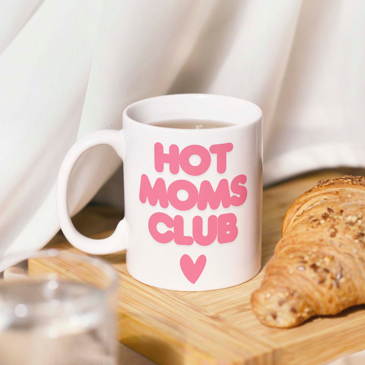 Tasse: HOT MOMS CLUB ♥️