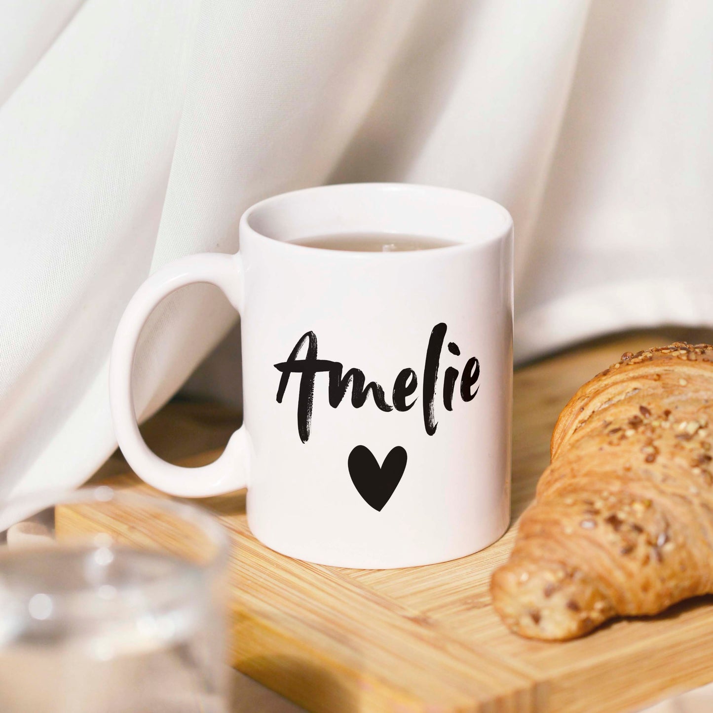 Personalisierbare Tasse: Name mit Herz