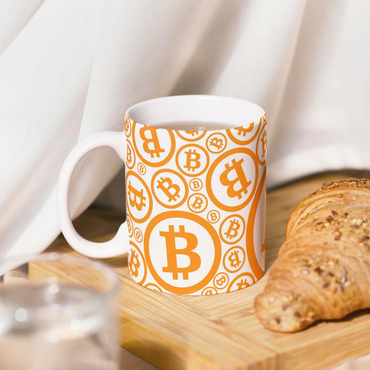 Tasse: BITCOIN ₿