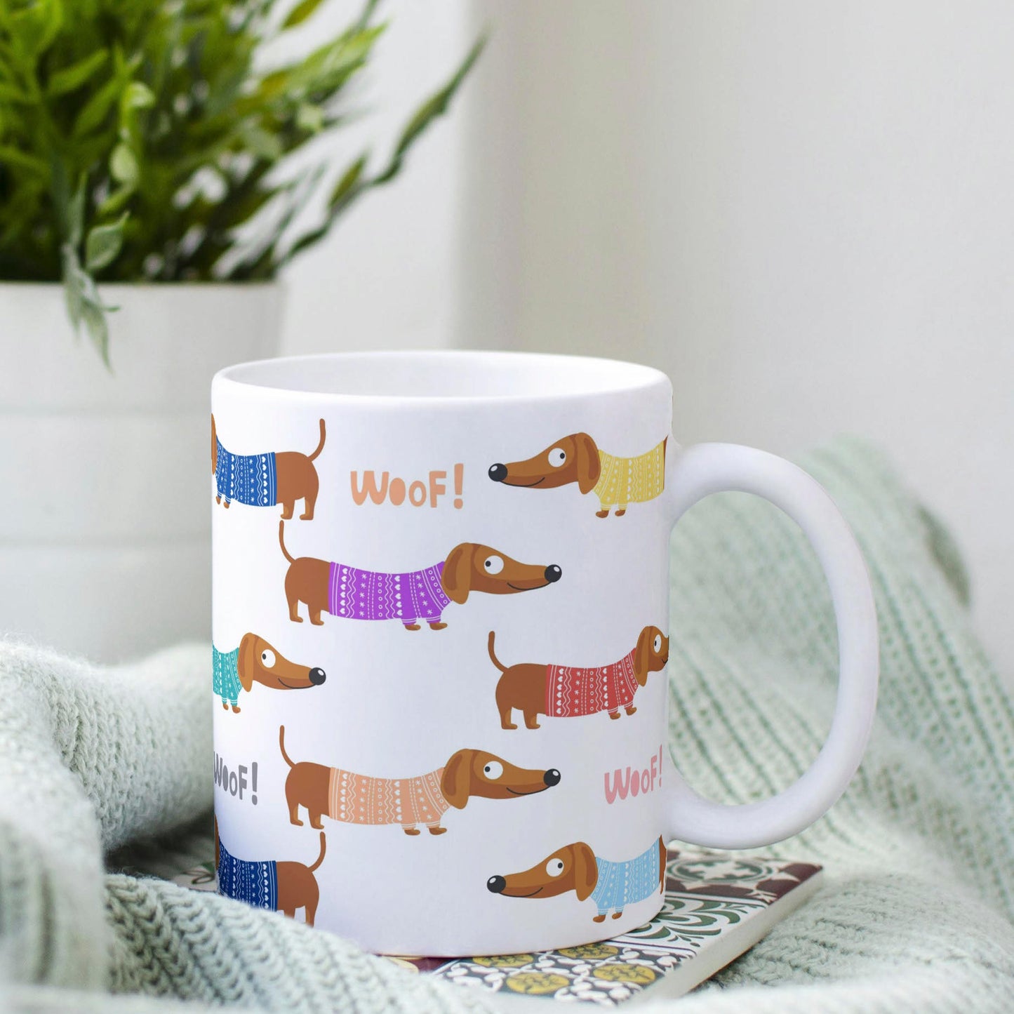 Tasse: bunte Dackel mit Pulli