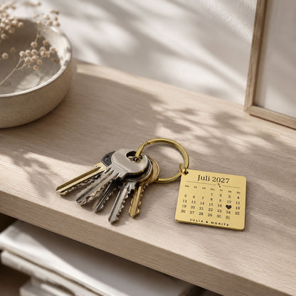 Personalisierter Schlüsselanhänger mit Kalender-Gravur