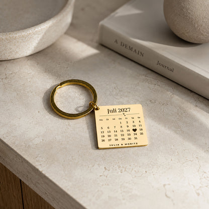 Personalisierter Schlüsselanhänger mit Kalender-Gravur