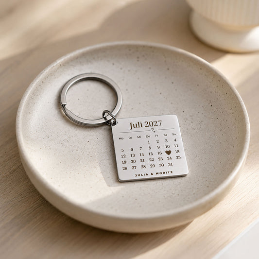 Personalisierter Schlüsselanhänger mit Kalender-Gravur